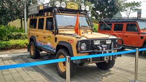 Check spelling or type a new query. Land Rover Yang Diklaim Langka Ini Ternyata Milik Orang Indonesia