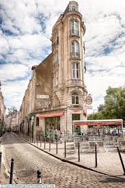 The average temperature over the next 25 days in lille from this forecast is 15°c (59°f) and there will be 4 days of sunshine. 16 Of Our Much Loved Towns And Cities In France Explore France France Weather In France