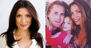 Η αλεξάνδρα πασχαλίδου έχασε τον πατέρα της ανήμερα του δεκαπενταύγουστου. Ale3andra Pasxalidoy H Baptish Ths Korhs Sta 11 O Xwrismos Prin To Gamo H Sxesh Me Mikrotero Kai Oi Apeiles