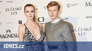 He is an actor, known for tvoje tvár má známý hlas (2016), punainen paroni. Adam Misik Nevera V Nasem Vztahu Byla Oboustranna Idnes Cz