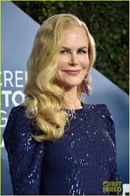Nicole kidman puts on a leggy display alongside keith urban at the 2020 golden globes. Nicole Kidman Looks Gorgeous In Deep Blue Gown At Sag Awards 2020 Photo 4418465 2020 Sag Awards Nicole Kidman Sag Awards Pictures Just Jared