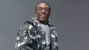 Rapper lil uzi vert is getting blasted on social media by marvel cinematic universe fans for implanting a diamond into his forehead. Bw5 Nrfd O8wlm