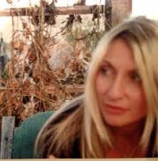 Gwen Thelen's Instagram, Twitter & Facebook