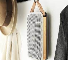 スピーカーを吊るして使う新しくてオシャレなスタイル beoplay a2 portable bluetooth speaker q ration キューレーション quael bags クアエル バングアンドオルフセン スピーカー プロダクト