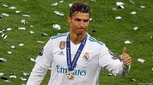 يعتبر كريستيانو رونالدو هو الهداف التاريخي لدوري أبطال أوروبا برصيد 130 هدفًا، ويأتي خلفه ليونيل ميسي برصيد 114 هدفًا، أما المركز الثالث فيتواجد به. Ø®Ù…Ø³Ø© Ø£Ø³Ø¨Ø§Ø¨ Øª Ø¹Ø¬ Ù„ Ø¨Ø±Ø­ÙŠÙ„ Ø±ÙˆÙ†Ø§Ù„Ø¯Ùˆ Ø¹Ù† Ø±ÙŠØ§Ù„ Ù…Ø¯Ø±ÙŠØ¯ Ø±ÙŠØ§Ø¶Ø© ØªÙ‚Ø§Ø±ÙŠØ± ÙˆØªØ­Ù„ÙŠÙ„Ø§Øª Ù„Ø£Ù‡Ù… Ø§Ù„Ø£Ø­Ø¯Ø§Ø« Ø§Ù„Ø±ÙŠØ§Ø¶ÙŠØ© Ù…Ù† Dw Ø¹Ø±Ø¨ÙŠØ© Dw 31 05 2018