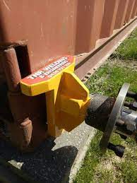 How much does a moving container cost? Shipping Container Wheels 550 00 Shipping Container Wheels Easily Move 20 And 40 Foot Containers Around Y Shipping Container Container House Container Shop