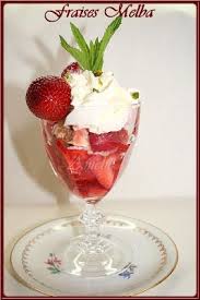Fraises Melba A Ma Facon Un Petit Dessert Sympa Pour Les Dejeuners Au Jardin Pas Trop De Prepara Recette Avec Des Fraises Desserts Froids Recettes De Fraises