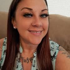 Brandi Windle's Instagram, Twitter & Facebook