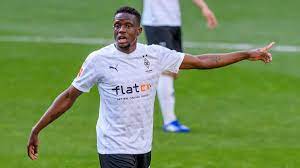 Zakaria and his nurse practitioners are up to date on the latest treatment guidelines and safest treatments for many different diseases. Schlechte Nachrichten Fur Borussia Monchengladbach Dennis Zakaria Muss In Corona Quarantane Eurosport