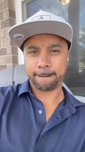 Miriam Pitts's Instagram, Twitter & Facebook