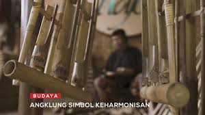 Dimana cara memainkannya dengan cara dipetik. Alat Musik Tradisional Angklung Simbol Keharmonisan Rekam Indonesia