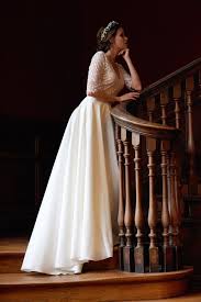 Maison Floret Top Narcissetop En Dentelle De Calais1150 Jupe Berniejupe En Satin Duchesse Robe De Mariee Robe De Mariee En Satin Robe De Mariee Dentelle