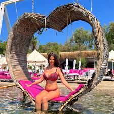 Toutes les nudes de Gegenewtt seins nue (photo nue leak)