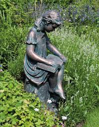 Nina Leyendo Estatua De Poliresina Simulando Bronce Manufacturada Por Statues Sculptures Online Estatuas De Jardin Esculturas De Jardin Estatuas