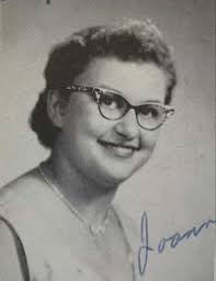 Prayers and condolences for all who loved Lita .