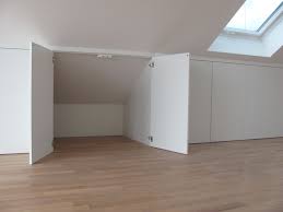 Ikea Schranke Schrage Kleiderschrank Fur Dachschrage Begehbarer Kleiderschrank Dachschrage Kleines Haus Treppe
