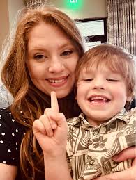 Kristi Sharpe's Instagram, Twitter & Facebook