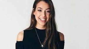 Dilan çiçek deniz was born on 28 february 1995 in sivas. Show Tv Alev Alev Dizisinde Ruya Yildirimlar Rolundeki Dilan Cicek Deniz Kimdir Nereli Kac Yasinda Magazin Haberler