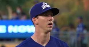 Pitcher de los Dodgers, Mark Buehler crítica posición de MLB en negociación