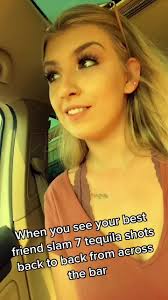 Holly Samples 🦋 (@hollyysamples)