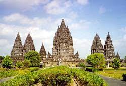 Stasiun gubeng lama ternyata sama seperti jaman dulu. Dapatkan Inspirasi Untuk Background Kerajaan Jawa Beauty Glamorous