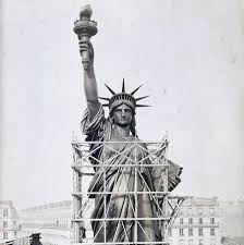 Warum wurde das tadsch mahal gebaut? Wer Hat Die Freiheitsstatue Von Amerika Gespendet Freiheitsstatue In New York Beschreibung Schopfungsgeschichte Interessante Fakten