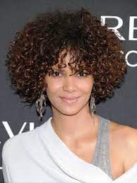 Review Haircare Hairstyle Trends 2017 2018 Define Wavy Curly Hair With Sephora Short Natural Curly Hair Short Curly Hairstyles For Women Halle Berry Hairstyles