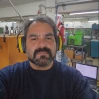 2600+ perfiles de «Saúl»