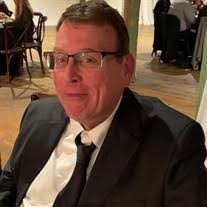 Donna Hinsey's Instagram, Twitter & Facebook