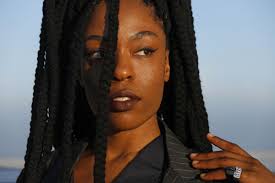 Sudan Archives turns the violin into the soul of her funk, hip-hop, African  rhythms