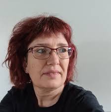 Hi all We're in Khaolak and my husband would like a 3 piece suit making,  we've been quoted 8000 bht for the suit and shirt. Is that a reasonable  quote does anyone