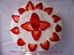 Epingle Par Loulou S Sur Patisseries Gateau Fraise Gateau Creme Chantilly