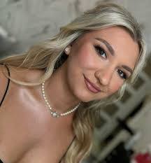 Gayle Colvin's Instagram, Twitter & Facebook