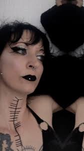 As a farewell to Wings of Sin I added ogham to my body art. My heart is  full of joy and excitement for all the new and adventurous things happening  in my life, but also I have to recognize that I will ...