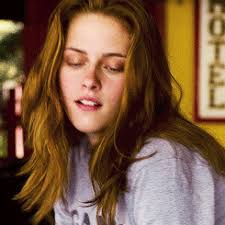 GIF Friday: Beat It #5 (Kristen Stewart)