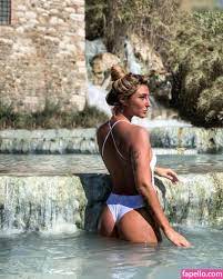 Laura matucci nuda