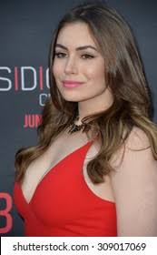 88 Sophie Lowe Royalty-Free Images, Stock Photos & Pictures