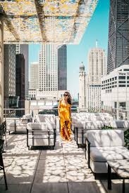 For the spots that come out on top, just look up. Best Chicago Rooftop Bars Red Soles And Red Wine