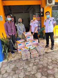 Pada awalnya bank rakyat indonesia (bri) didirikan oleh raden bei aria wirjaatmadja pada tanggal 16 desember 1895 dengan nama de poerwokertosche hulp en spaarbank der inlandsche hoofden yang artinya bank bantuan dan simpanan milik kaum priyayi purwokerto. Bri Dirikan Posko Berikan Bantuan Ke Korban Banjir Kalsel