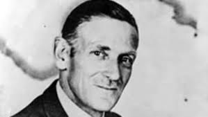 Statue of Kiwi WWII hero Sir Keith Park unveiled in his Thames home town