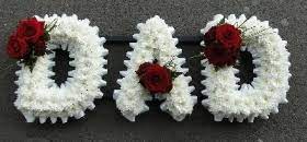 Crafted from the finest white football mums, red carnations, blue delphinium and more, it is a beautiful expression of your sympathy and devotion to a departed hero. Dad White With Red Roses Buy Online Or Call 01206 843461