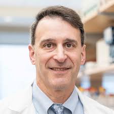 Douglas Grossman's Instagram, Twitter & Facebook