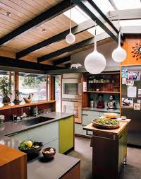 Take one step into a mid century modern kitchen, and you'll notice a few things immediately: Pin By Random Girl On Kitchen Mid Century Modern Kitchen Mid Century Modern House Modern Kitchen Design