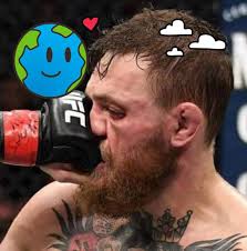 O której lądują na księżycu?