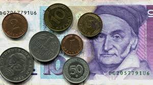 Kommentar: Warum die Rückkehr zur D-Mark töricht wäre