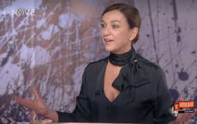 Massimo gramellini intervista daria bignardi, giornalista, conduttrice televisiva e scrittrice di successo. L Assedio Fiasco Senza Precedenti Per Daria Bignardi Sul Nove Share Sotto L 1 Libero Quotidiano