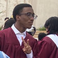 Hey my name is Isaiah Williams and I'm from Mansfield, Texas. I'm committed  to going to Baylor and studying Education. I'll be staying in South  Russell. I enjoy playing video games, watch