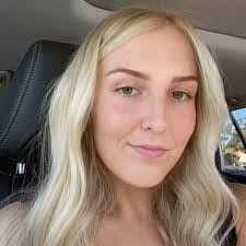 Marcella Riggs's Instagram, Twitter & Facebook