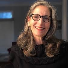 Diana Dumont's Instagram, Twitter & Facebook