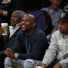 Floyd mayweather's bodyguard has been shot outside an upmarket hotel in atlanta, according to reports. Floyd Mayweather Jr Present At Shooting That Injured Boxer S Bodyguard Floyd Mayweather Floyd Atlanta Hotels